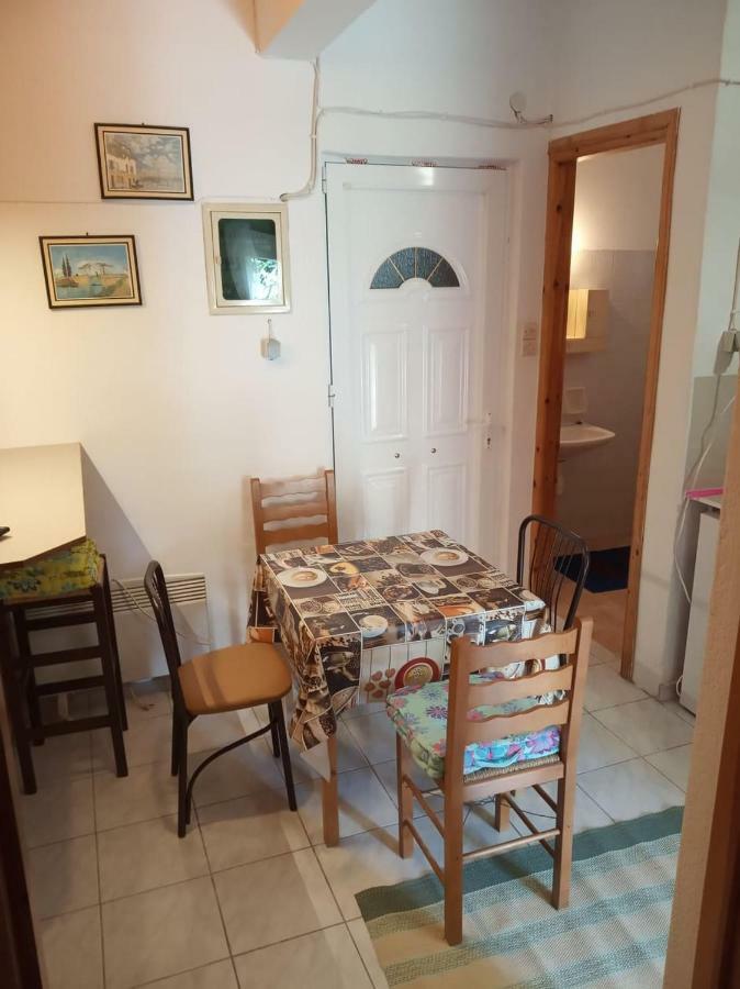 Grandma'S Apartment Kalampáka Dış mekan fotoğraf